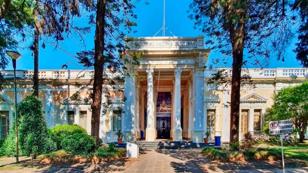 INCERTIDUMBRE. La demora en la definición de un nuevo cronograma obliga a seguir posponiendo las definiciones que espera la comunidad universitaria.