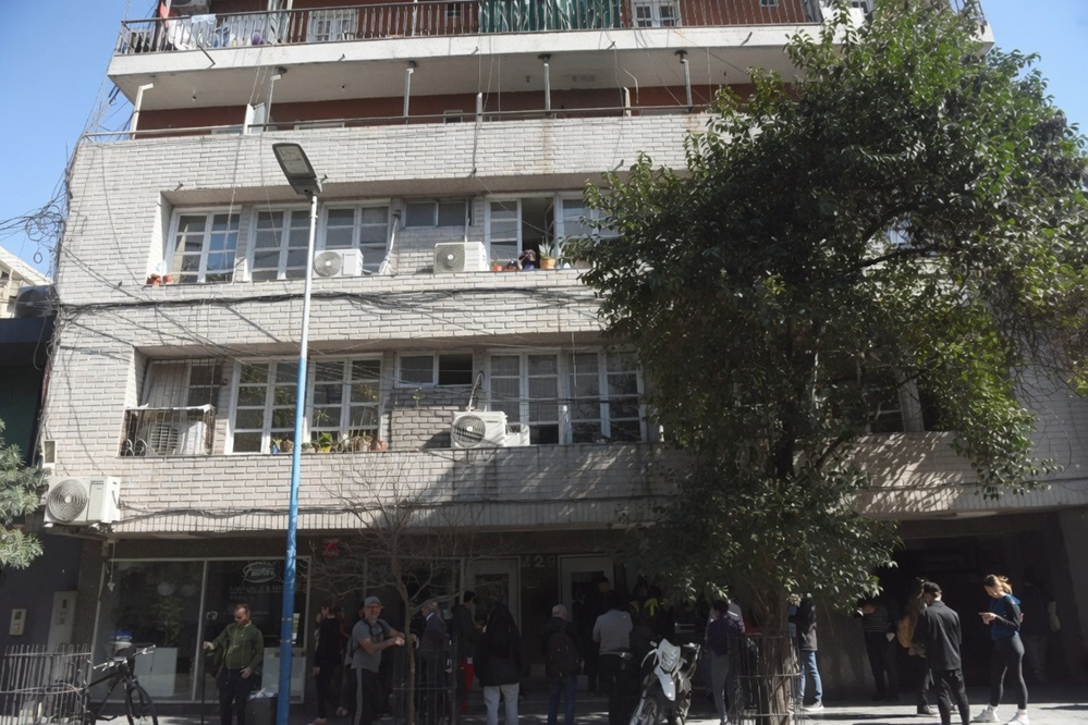 Tras la explosión que afectó al inmueble de propiedad horizontal, surgieron inquietudes respecto de su situación administrativa ante la posibilidad de que haya sido habitado en condiciones irregulares.