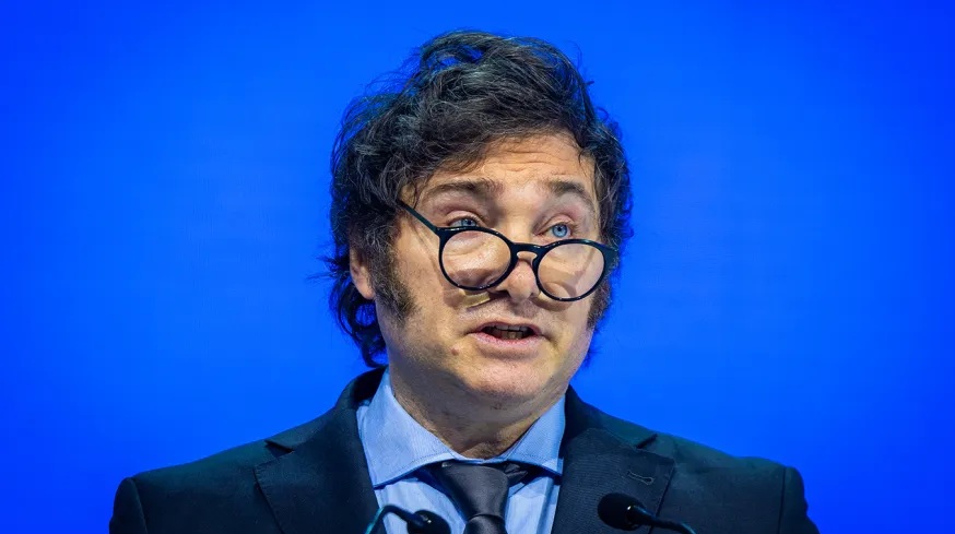 El Presidente pidió respetar la decisión tomada por el plantel subcampeón del mundo. "Es duro saber que uno estuvo a un paso y no lo logró", consideró. Destacó el operativo de seguridad coordinado entre Nación, Provincia y Ciudad de Buenos Aires.